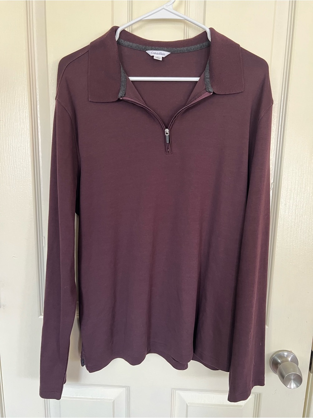 Women’s Calvin Klein Large Burgundy 1/4 Zip Long Sleeve Cotton Collared Top